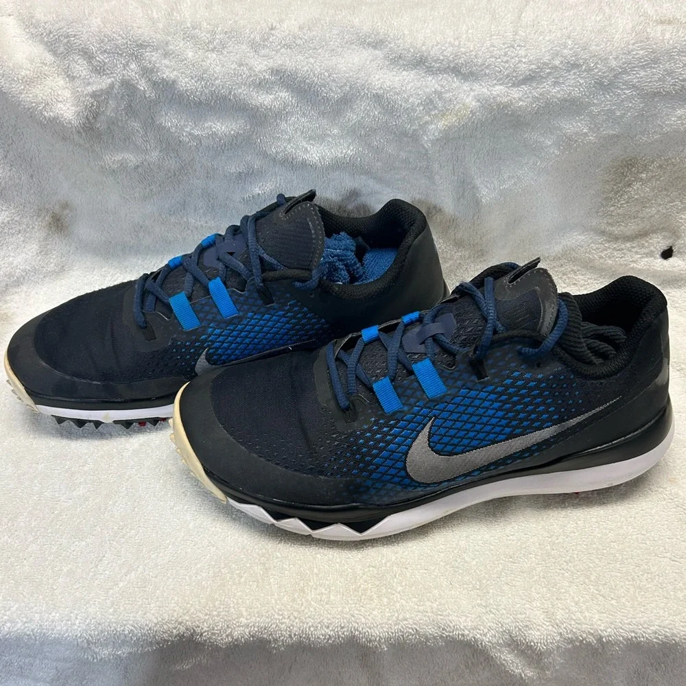 Nike golf shoes - Picture 2 of 5